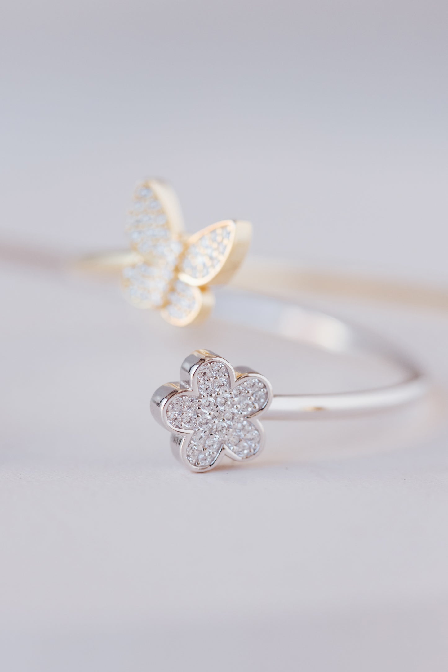 SO CUTE BUTTERFLY FLOWER BRACELET