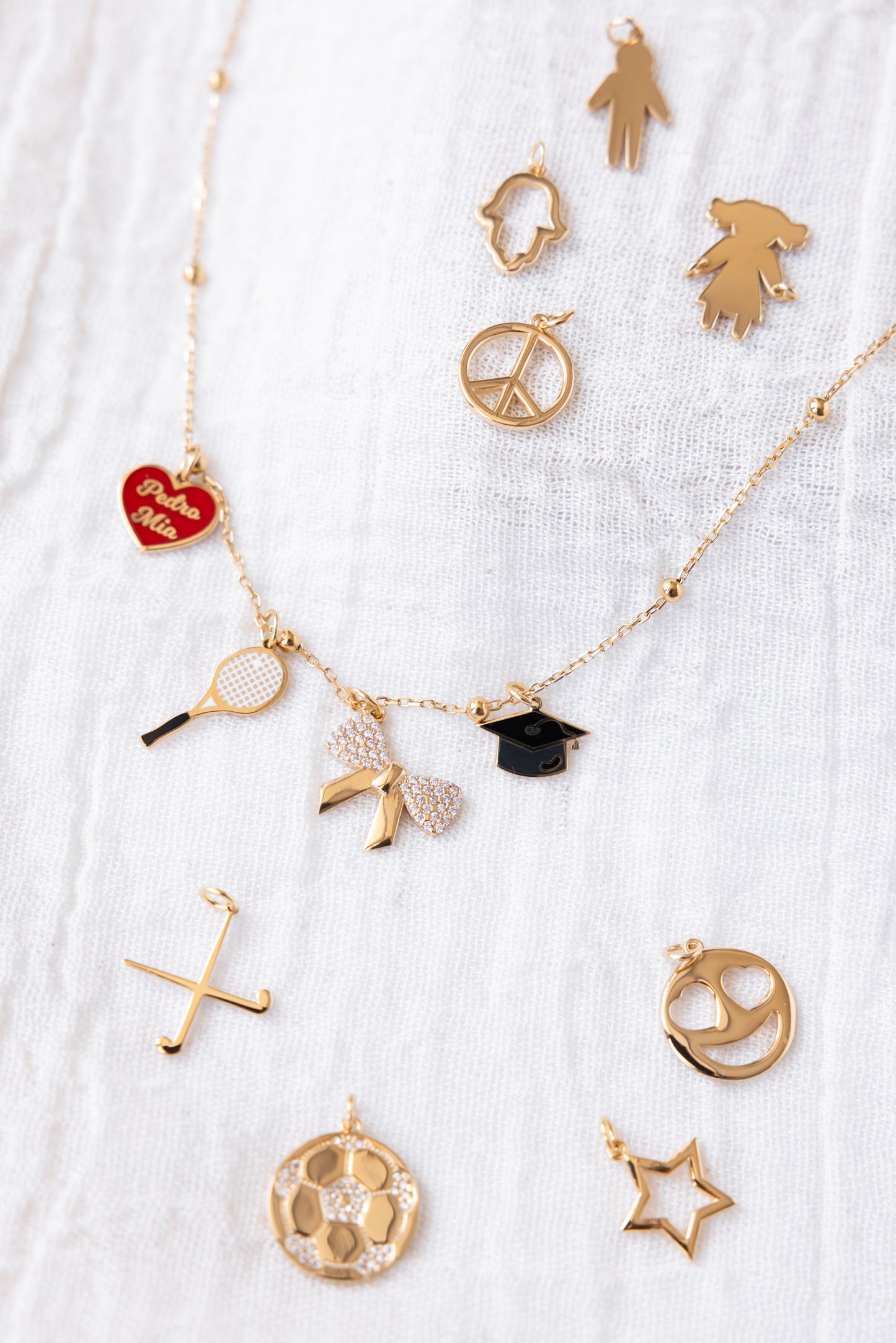 CUSTOMIZABLE CHAIN! ( pick yours and add your favorite charms!)