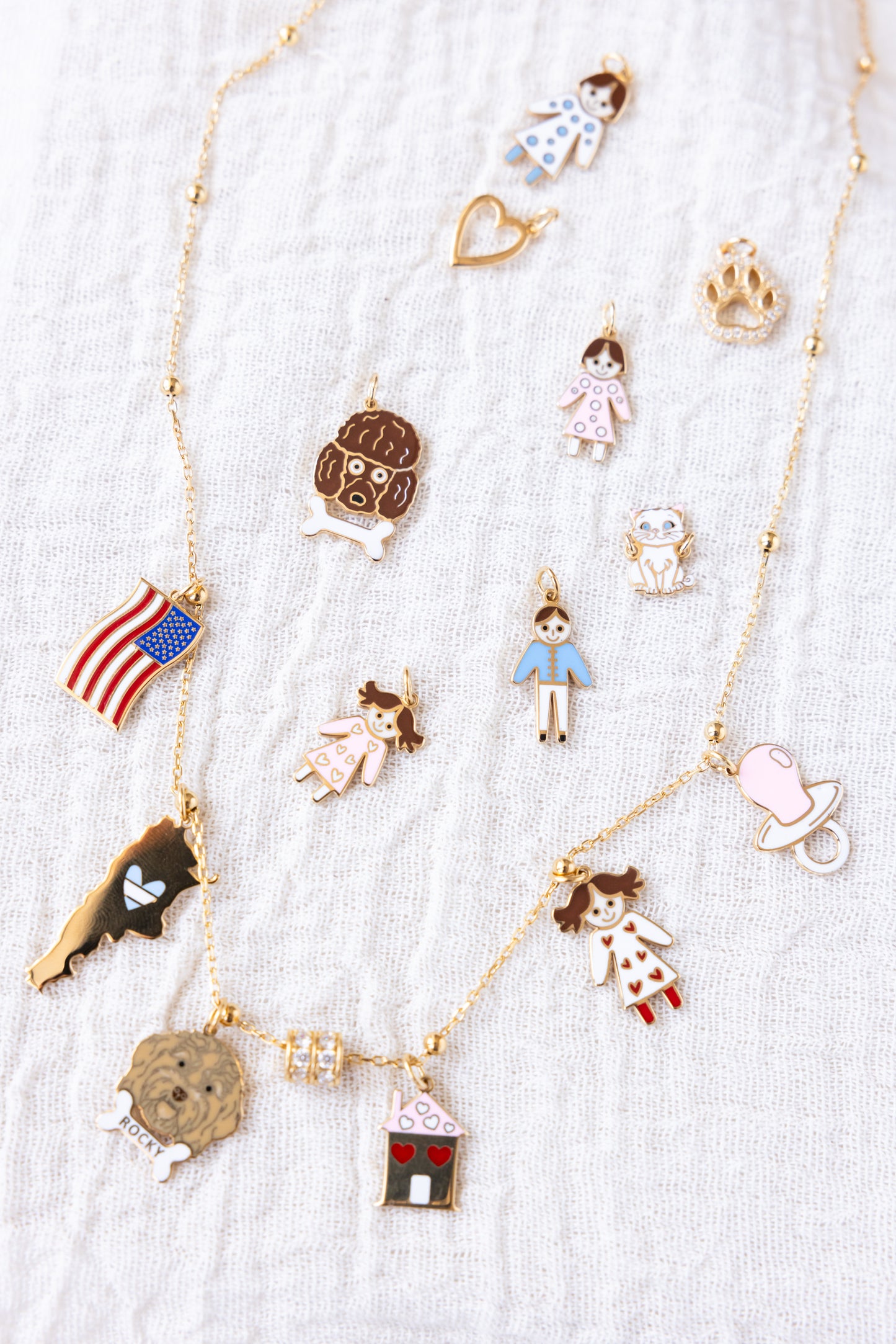 CUSTOMIZABLE CHAIN! ( pick yours and add your favorite charms!)