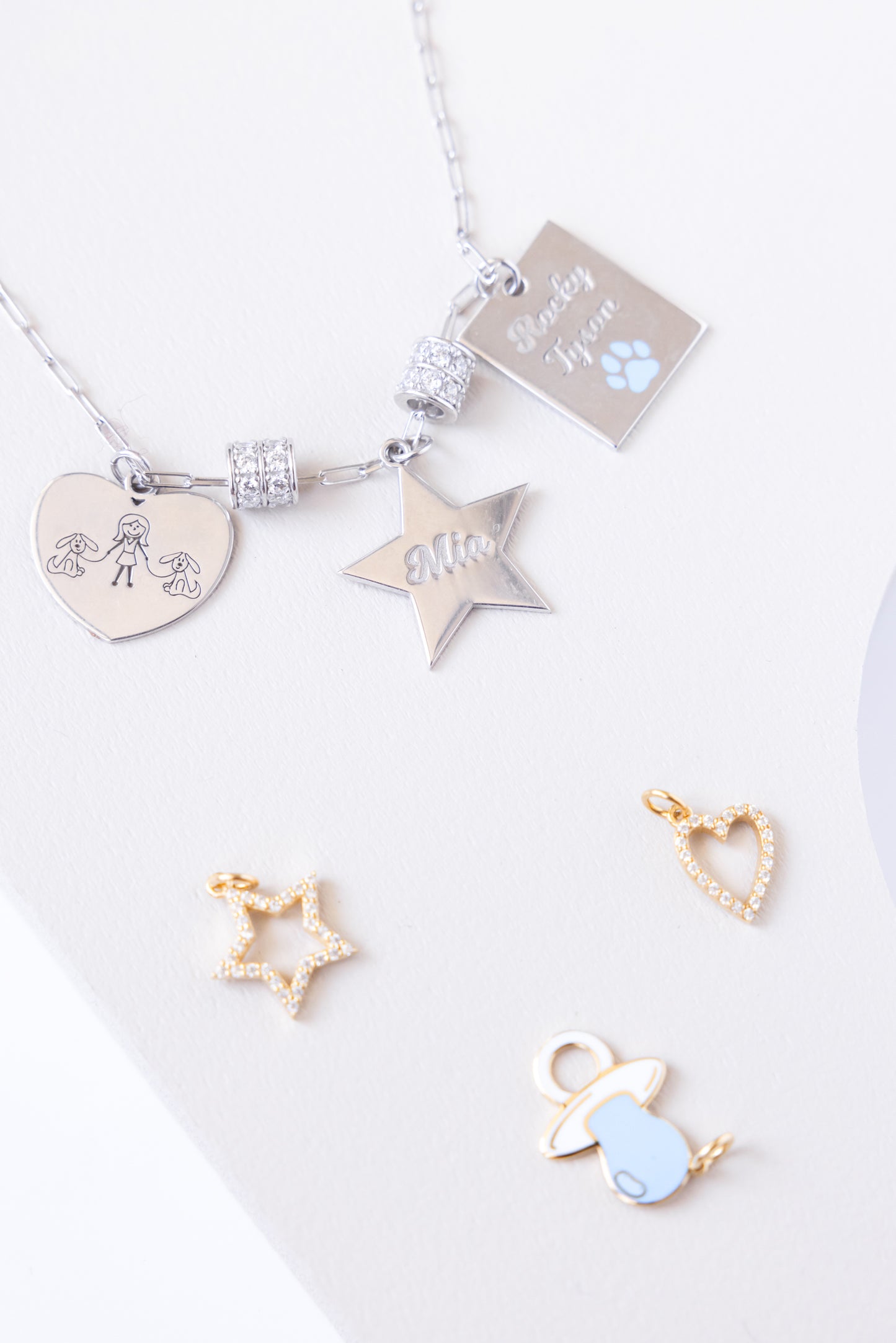 CUSTOMIZABLE CHAIN! ( pick yours and add your favorite charms!)