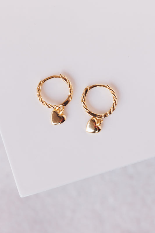 CUTIE HEART GOLD HOOP EARRING