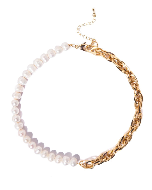 Eloisa with pearls