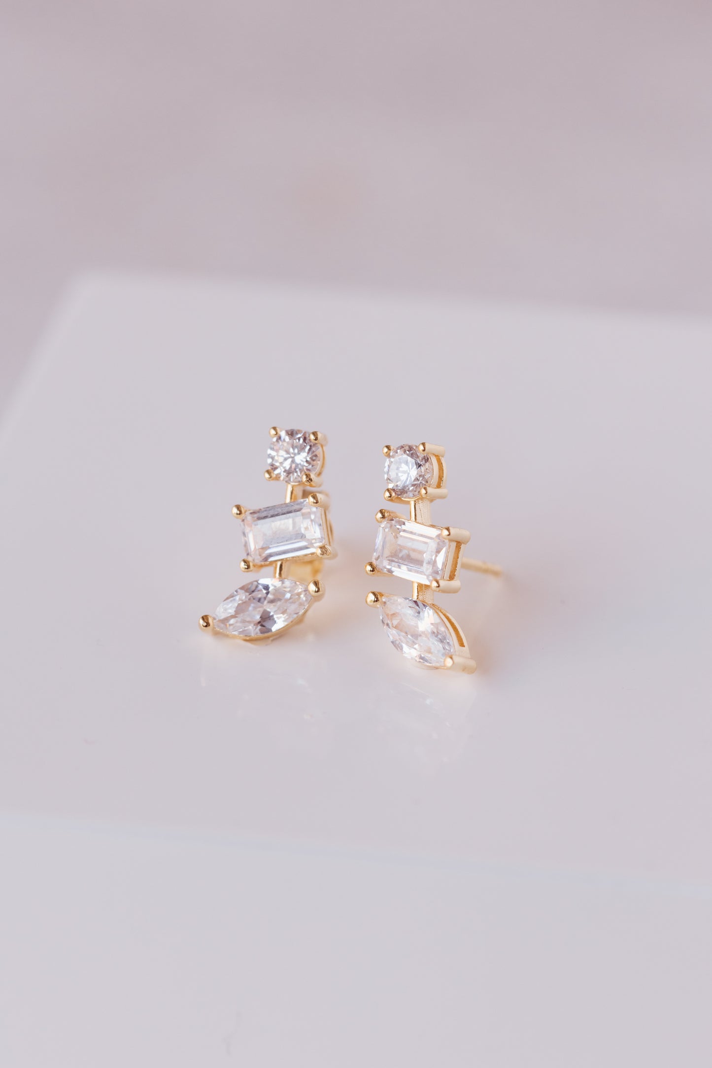 BAGUETTE GOLD EARRINGS